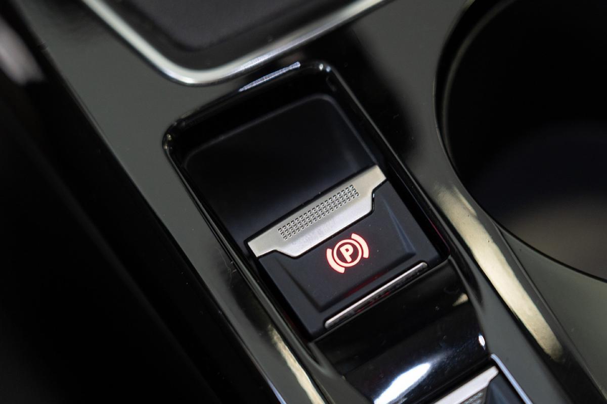 peugeot-2008-2022-diesel-1499cc