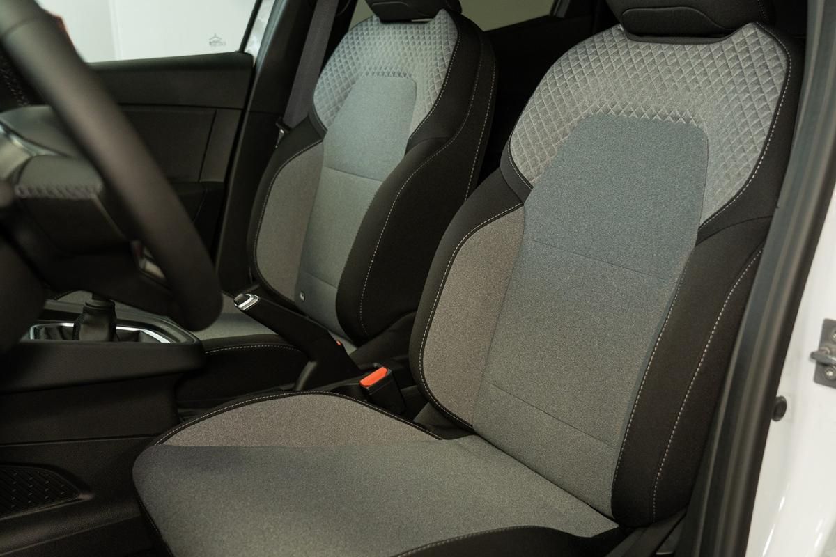 mitsubishi-colt-2025-gpl-999cc