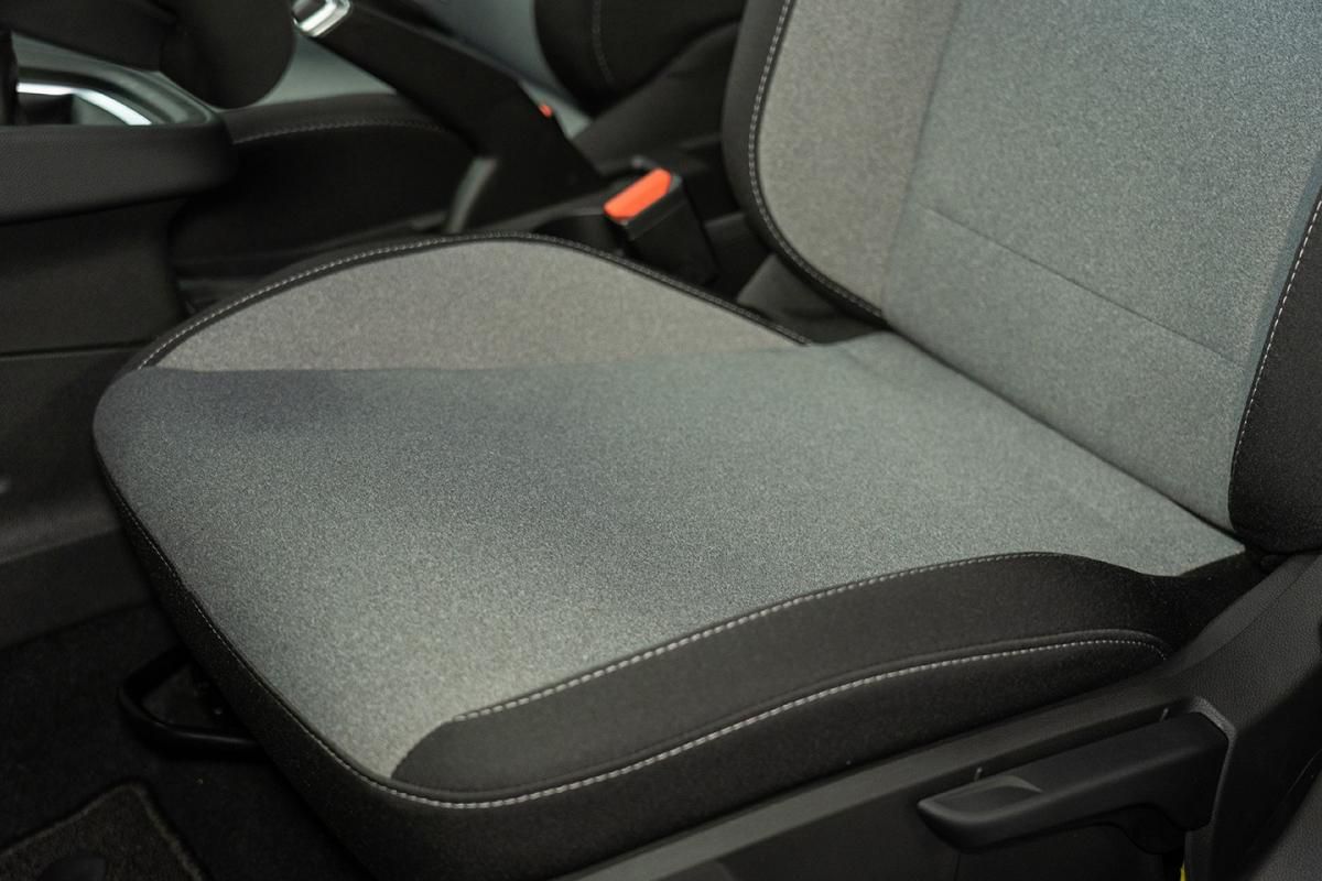 mitsubishi-colt-2025-gpl-999cc