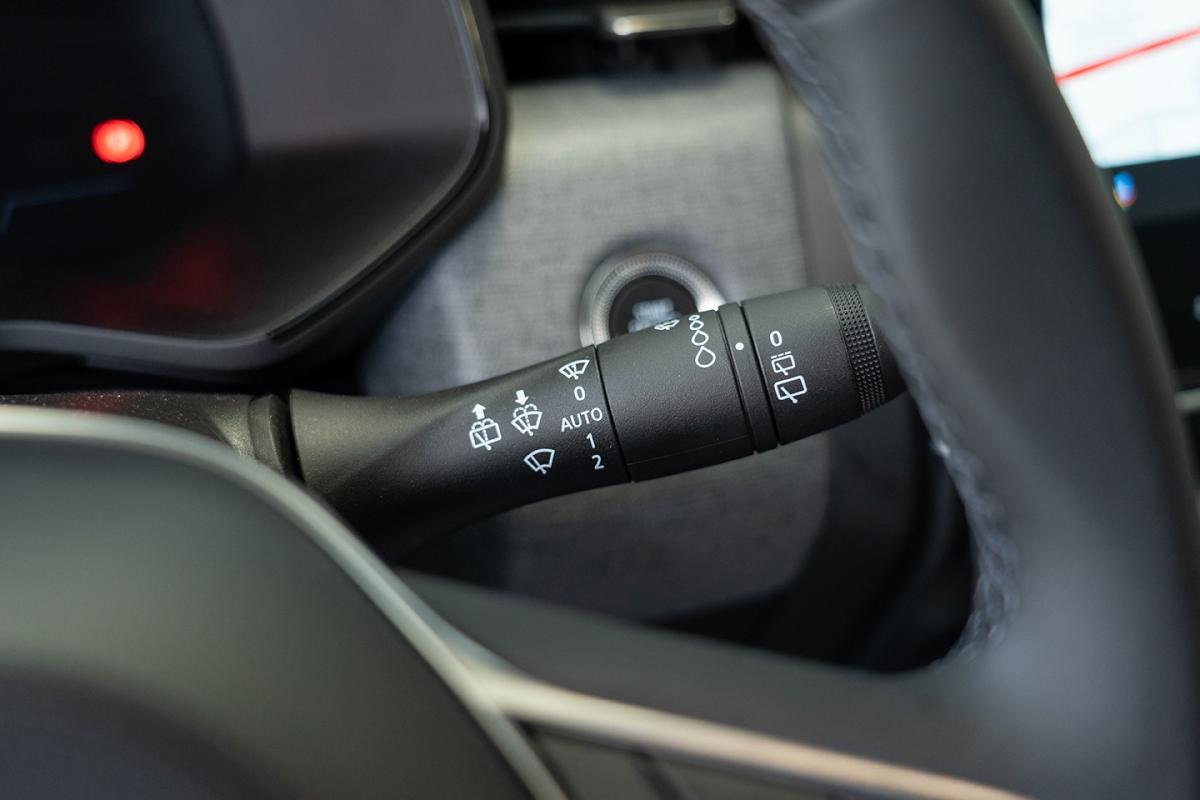 mitsubishi-colt-2025-gpl-999cc