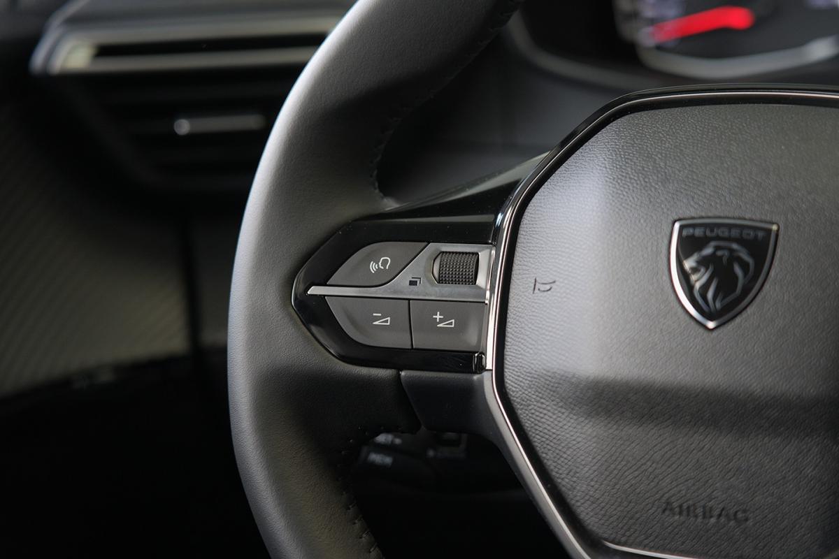 peugeot-208-2026-gasolina-1199cc