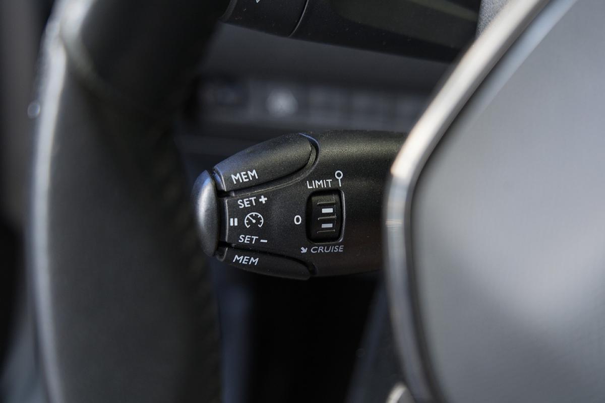 peugeot-2008-2021-eletrico-0cc