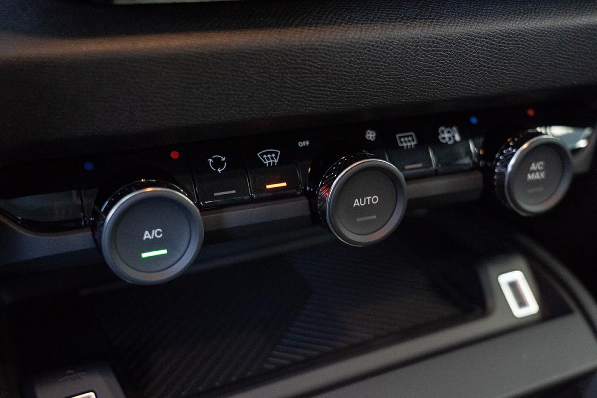 citroen-c4-2024-diesel-1499cc