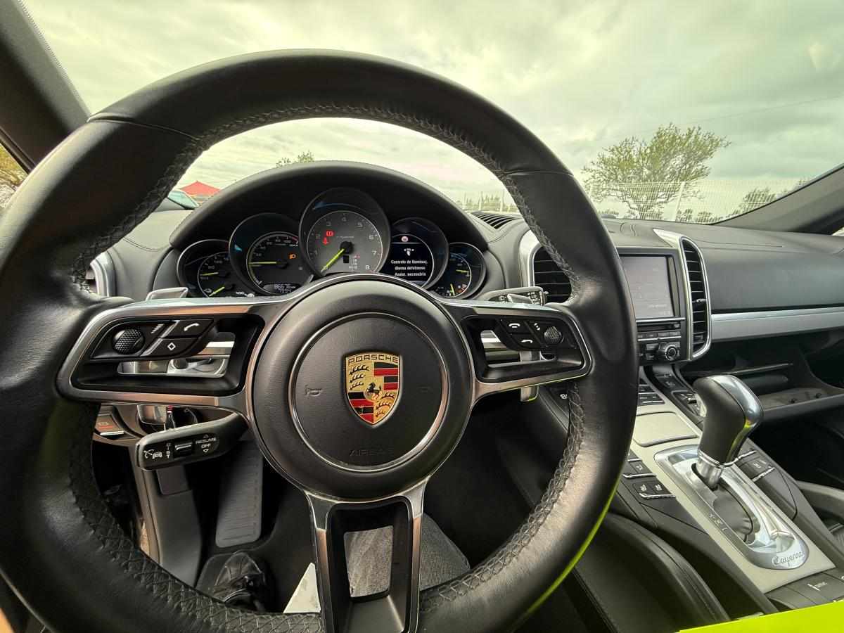 porsche-cayenne-s-3-0-v6-e-hybrid-2015-gasolina-2995cc