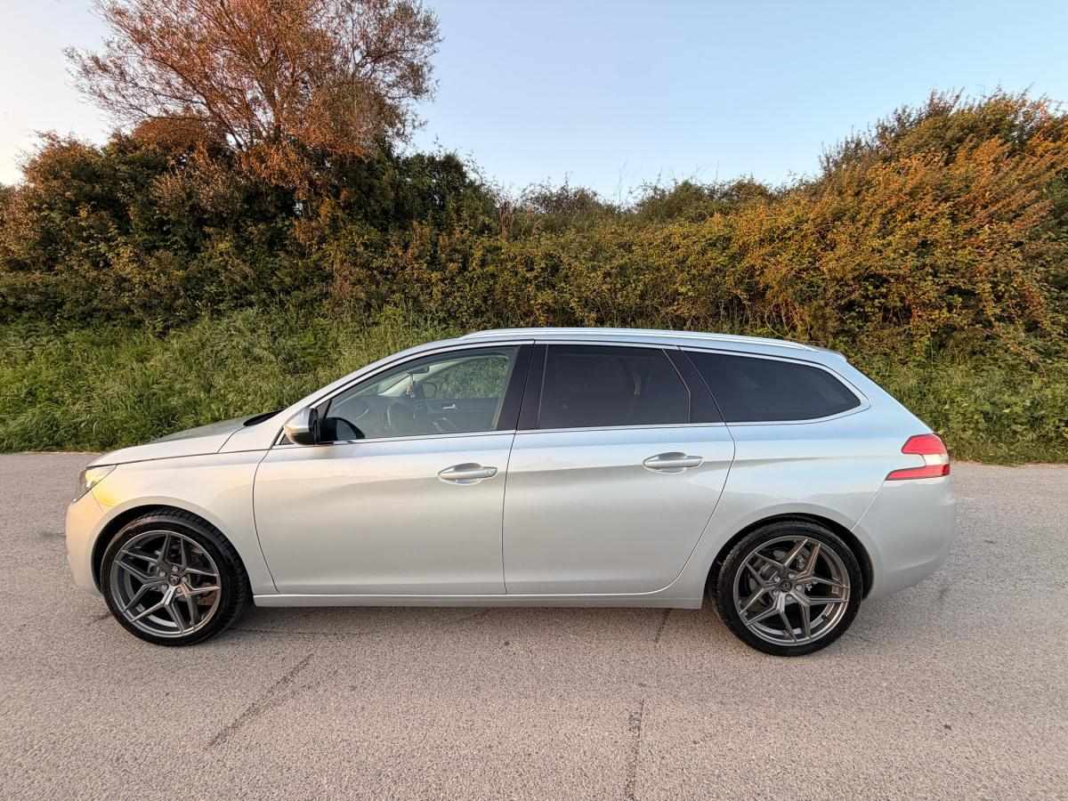peugeot-308-sw-2014-diesel-1560cc