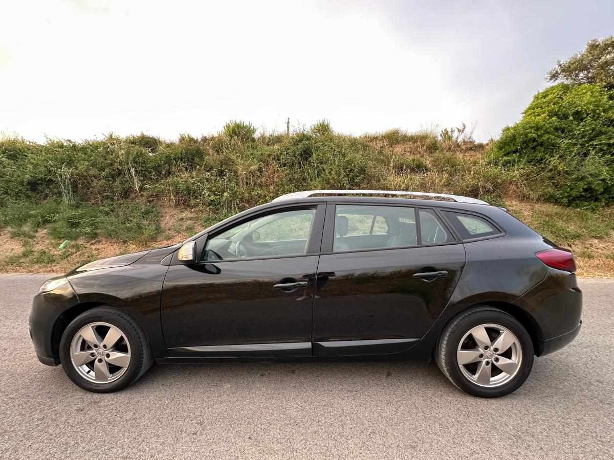 renault-megane-sport-tourer-2012-diesel-1461cc
