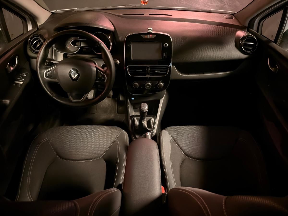 renault-clio-sport-tourer-2017-diesel-1461cc