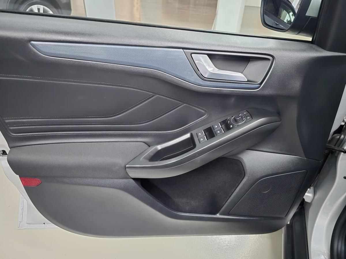 ford-focus-1-0-ecoboost-mild-hybrid-2023-gasolina-999cc