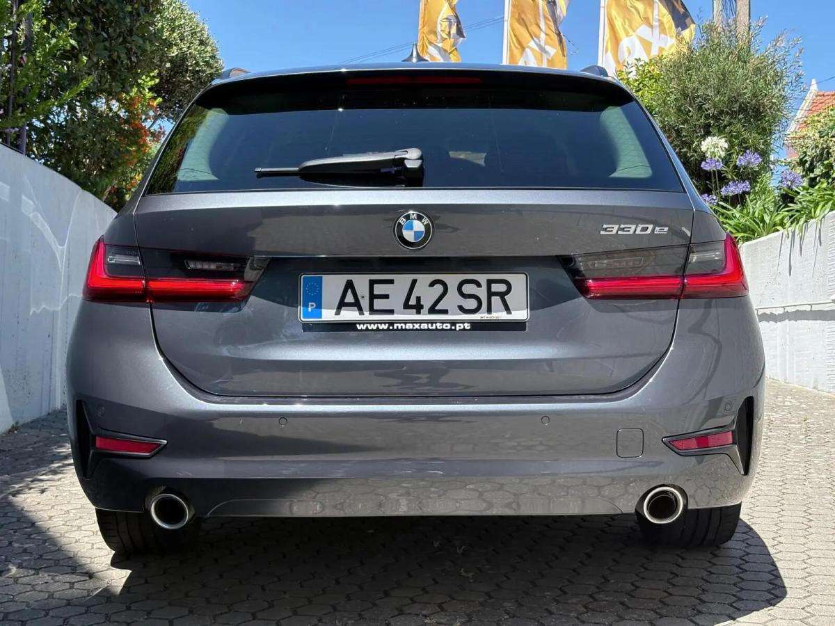 bmw-serie-3-330e-2020-hibrido-a-gasolina-1998cc