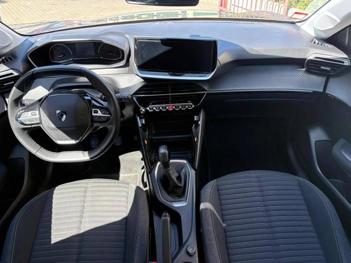 peugeot-208-2024-gasolina-1199cc