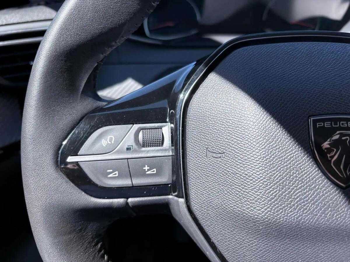 peugeot-208-2024-gasolina-1199cc