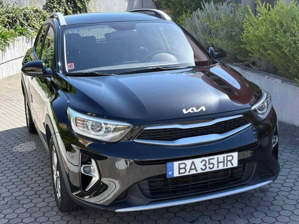 kia-stonic-2023-gasolina-1197cc