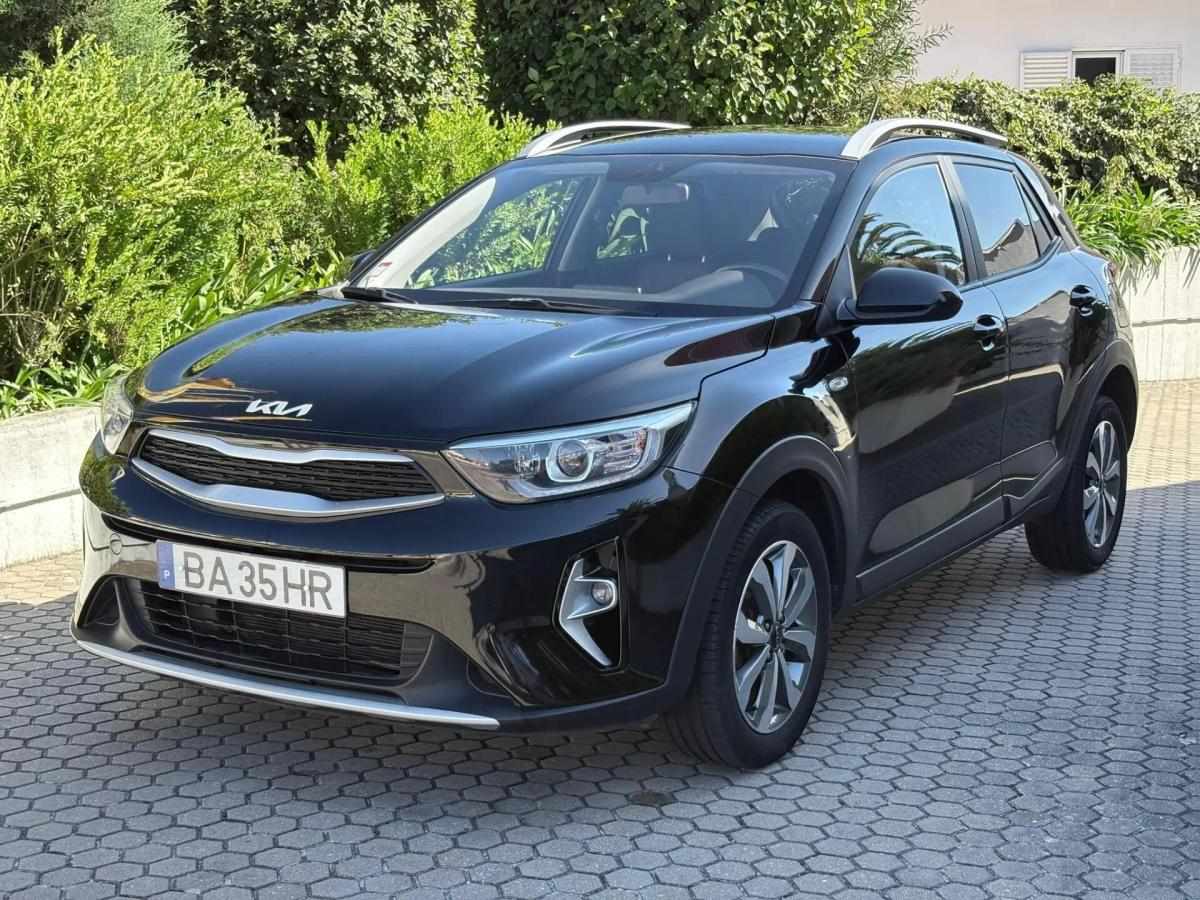 kia-stonic-2023-gasolina-1197cc