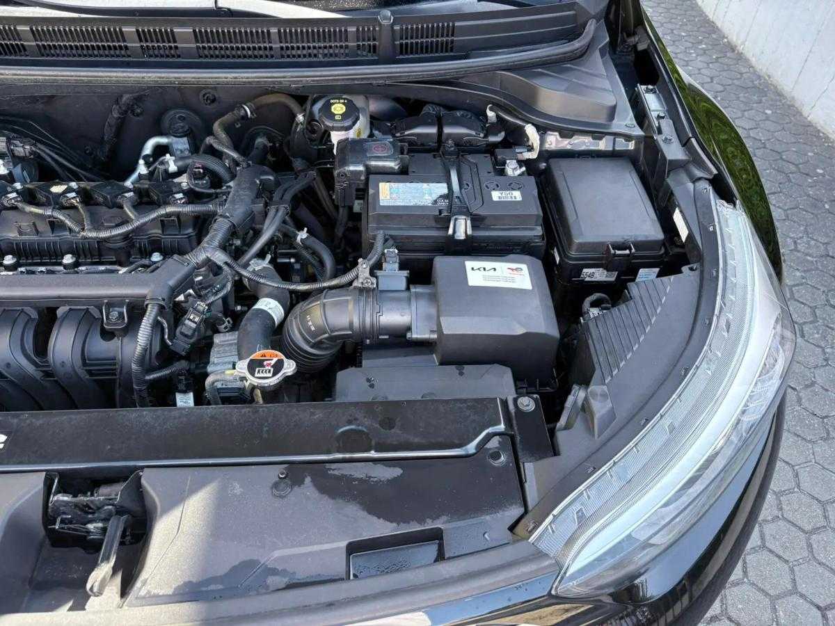 kia-stonic-2023-gasolina-1197cc