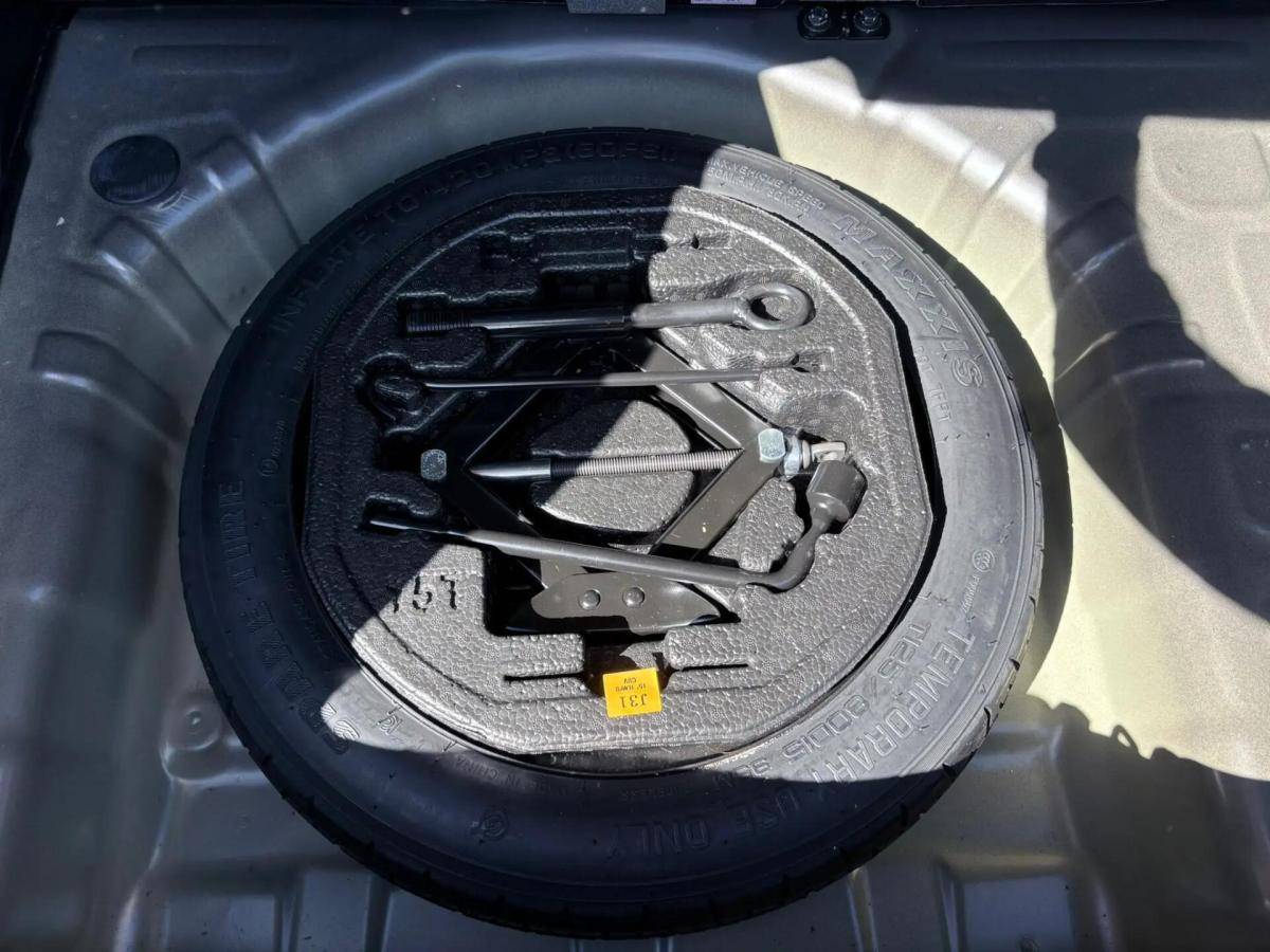 kia-stonic-2023-gasolina-1197cc
