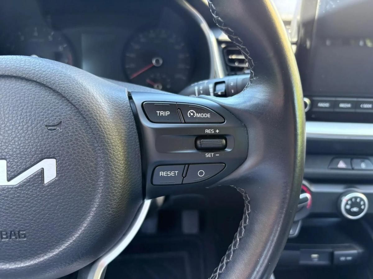 kia-stonic-2023-gasolina-1197cc