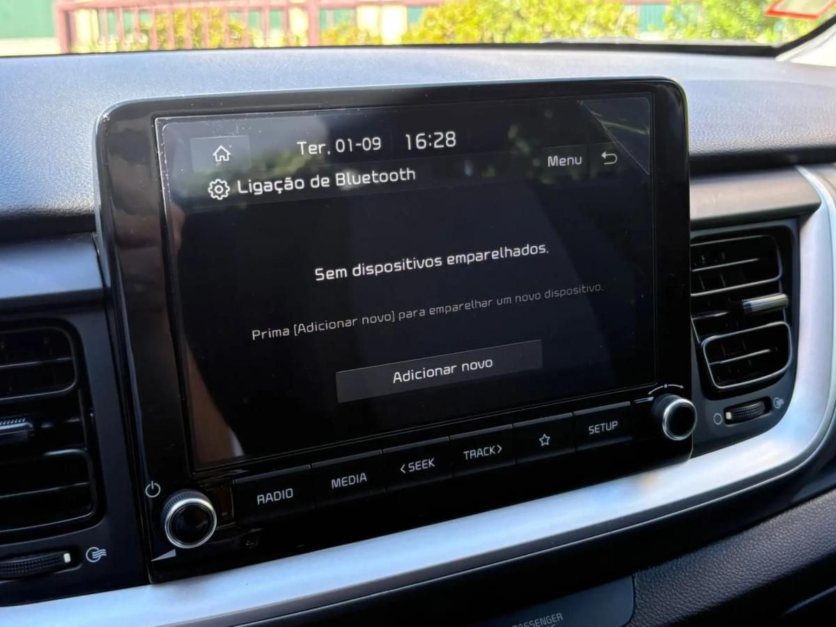 kia-stonic-2023-gasolina-1197cc