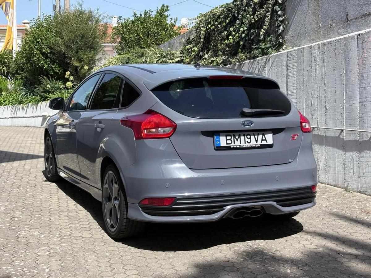 ford-focus-2015-gasolina-1999cc