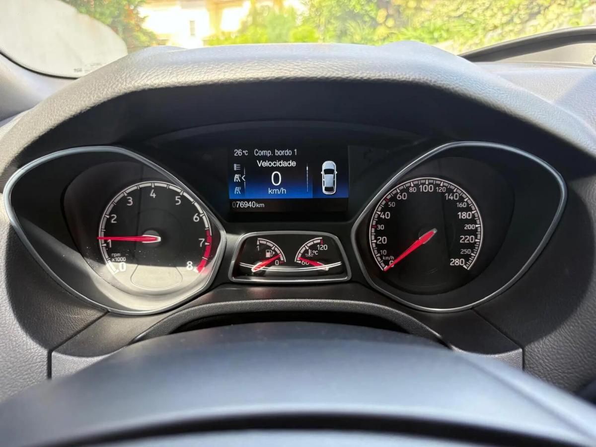 ford-focus-2015-gasolina-1999cc