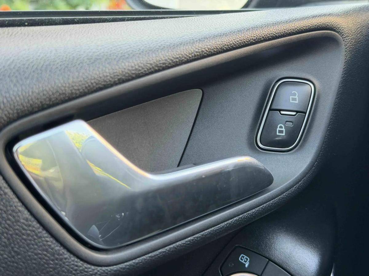 ford-fiesta-2017-gasolina-998cc