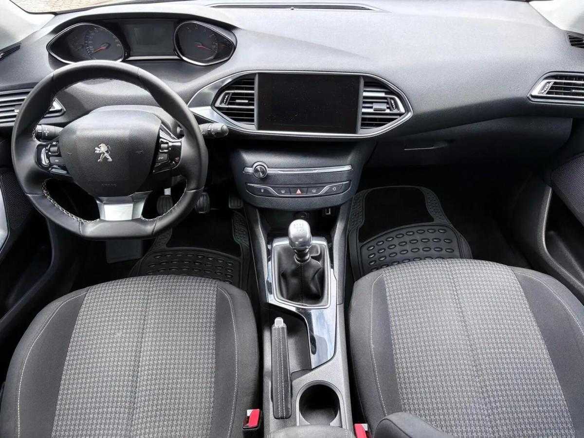 peugeot-308-sw-2018-gasolina-1199cc