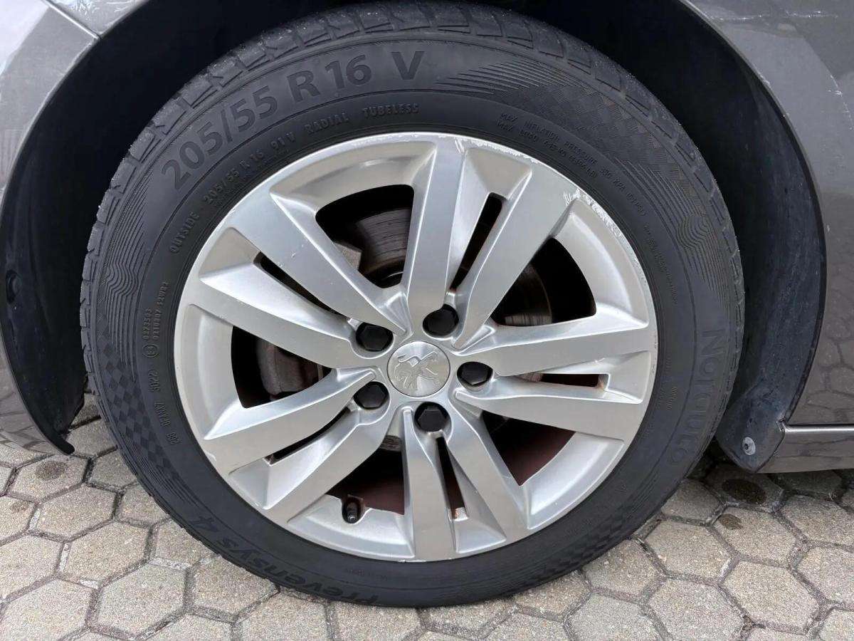 peugeot-308-sw-2018-gasolina-1199cc