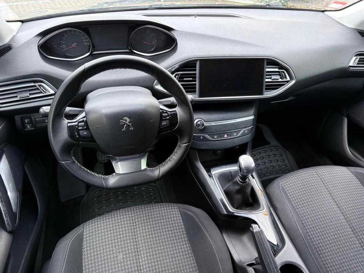 peugeot-308-sw-2018-gasolina-1199cc