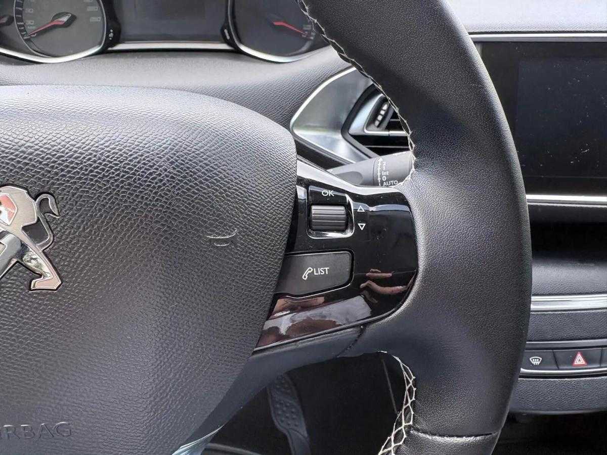 peugeot-308-sw-2018-gasolina-1199cc