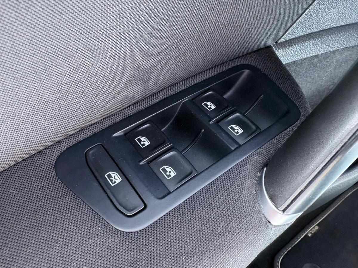 volkswagen-golf-2016-gasolina-999cc
