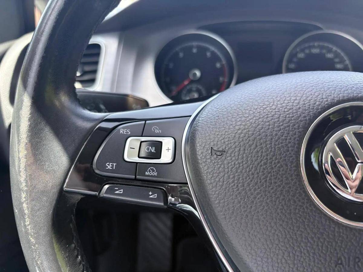 volkswagen-golf-2016-gasolina-999cc