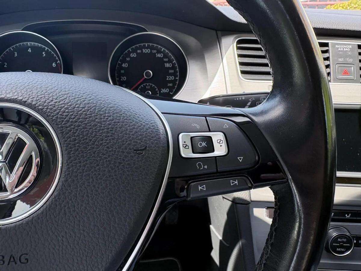 volkswagen-golf-2016-gasolina-999cc
