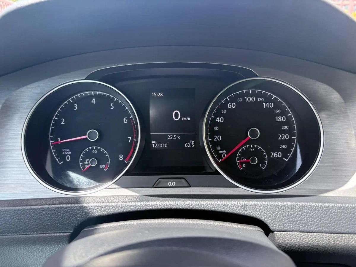 volkswagen-golf-2016-gasolina-999cc