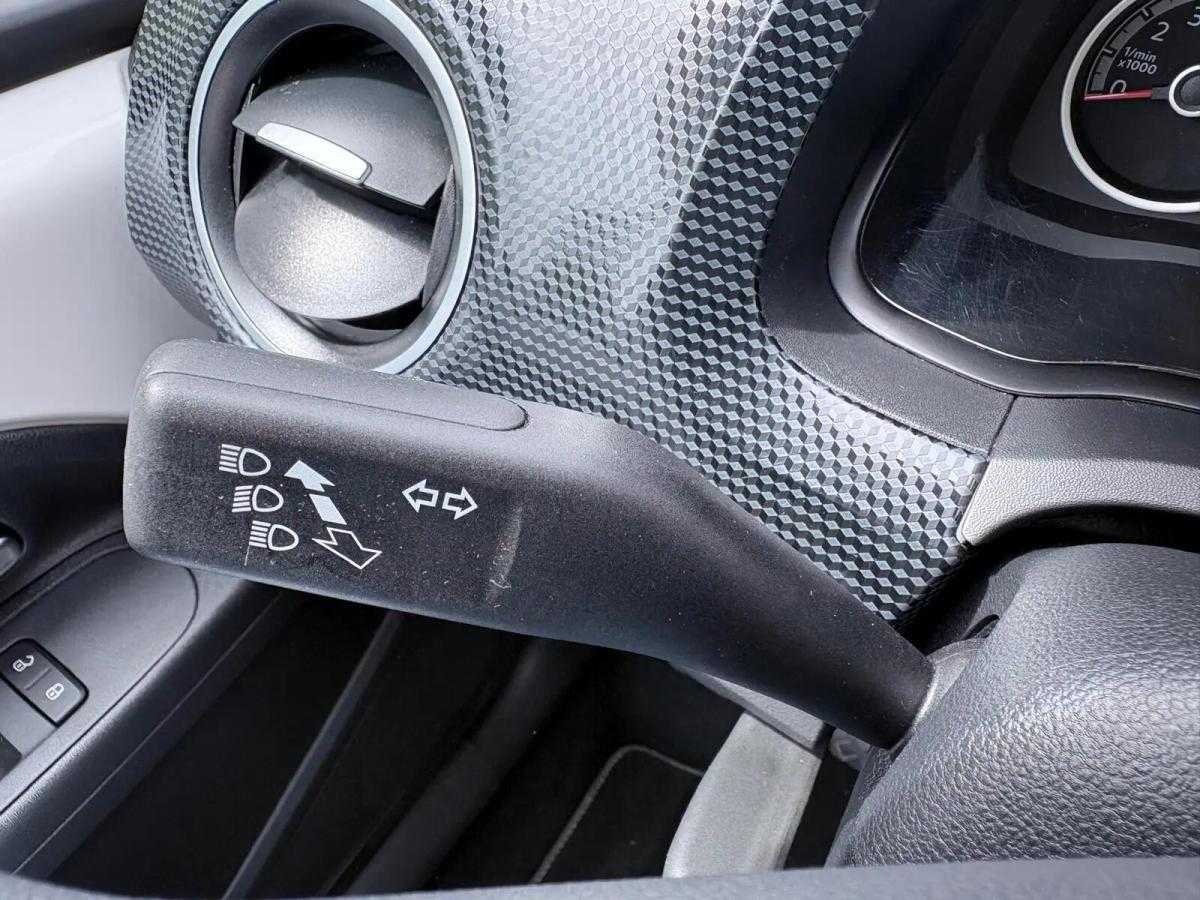 volkswagen-up-2017-gasolina-999cc