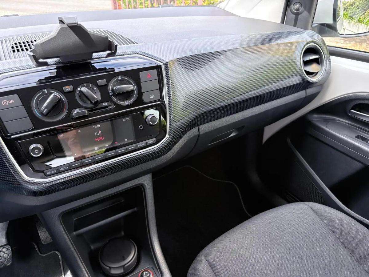 volkswagen-up-2017-gasolina-999cc