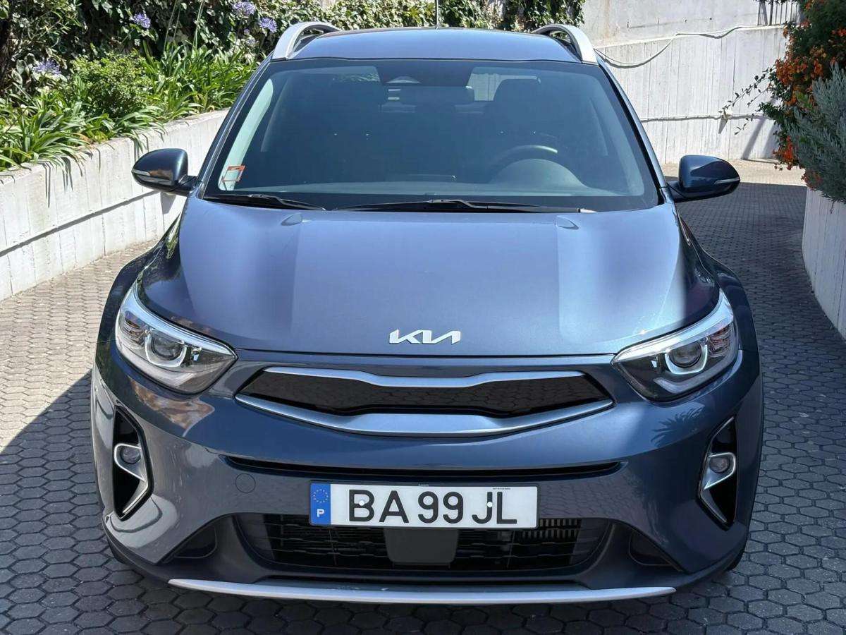 kia-stonic-2023-gasolina-998cc