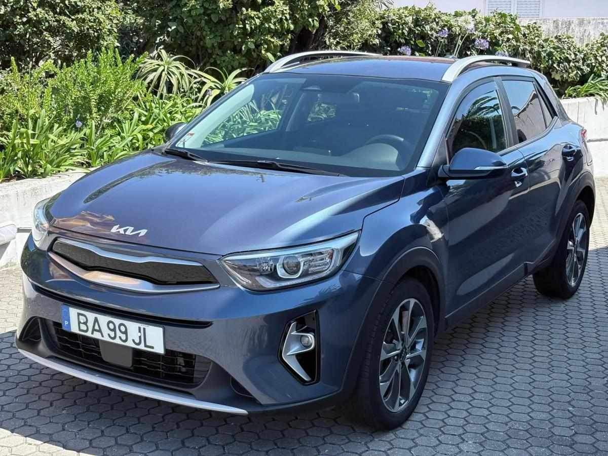 kia-stonic-2023-gasolina-998cc