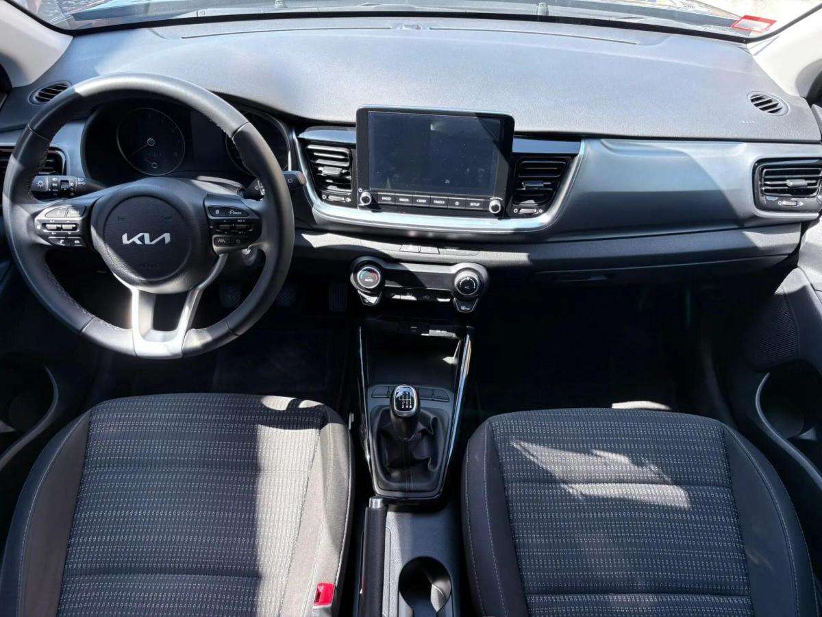 kia-stonic-2023-gasolina-998cc