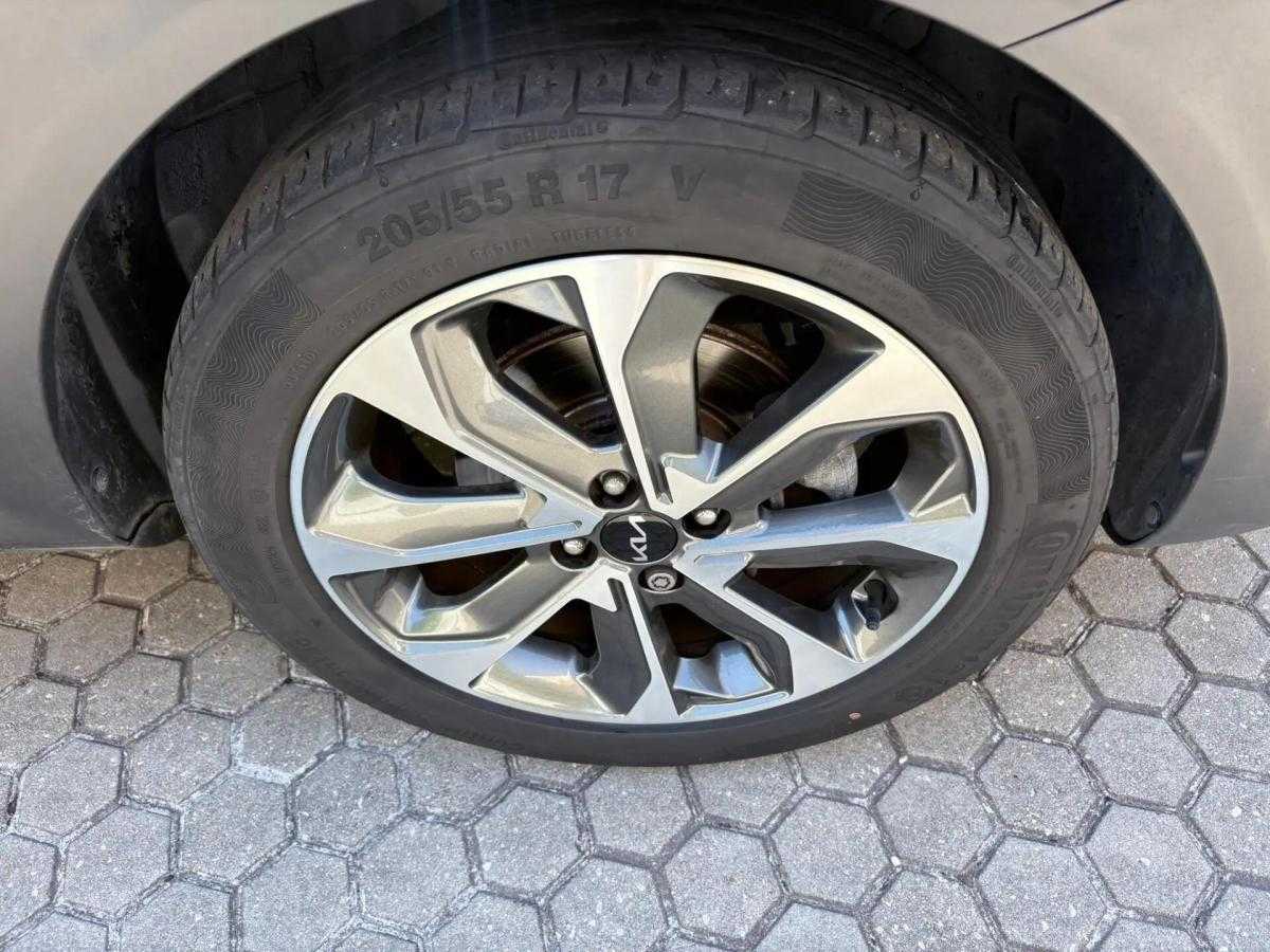kia-stonic-2023-gasolina-998cc