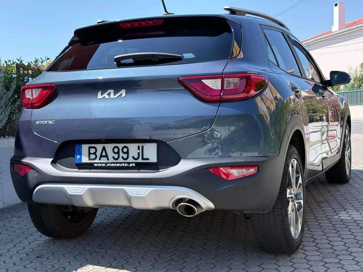 kia-stonic-2023-gasolina-998cc