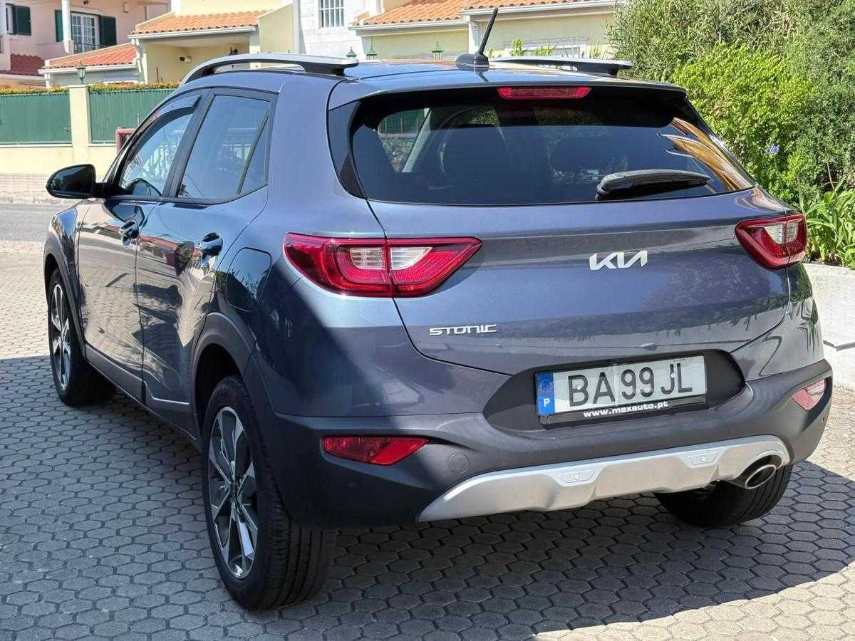 kia-stonic-2023-gasolina-998cc