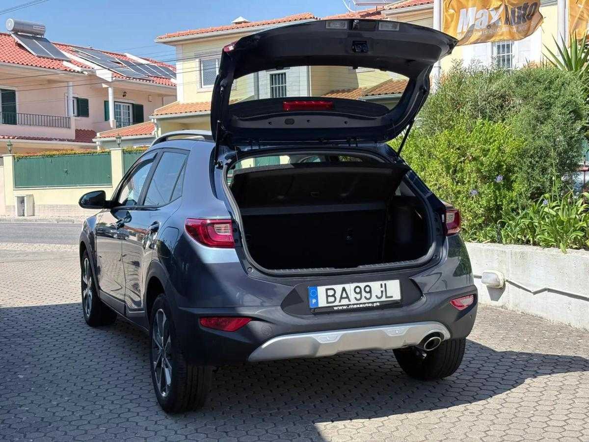 kia-stonic-2023-gasolina-998cc