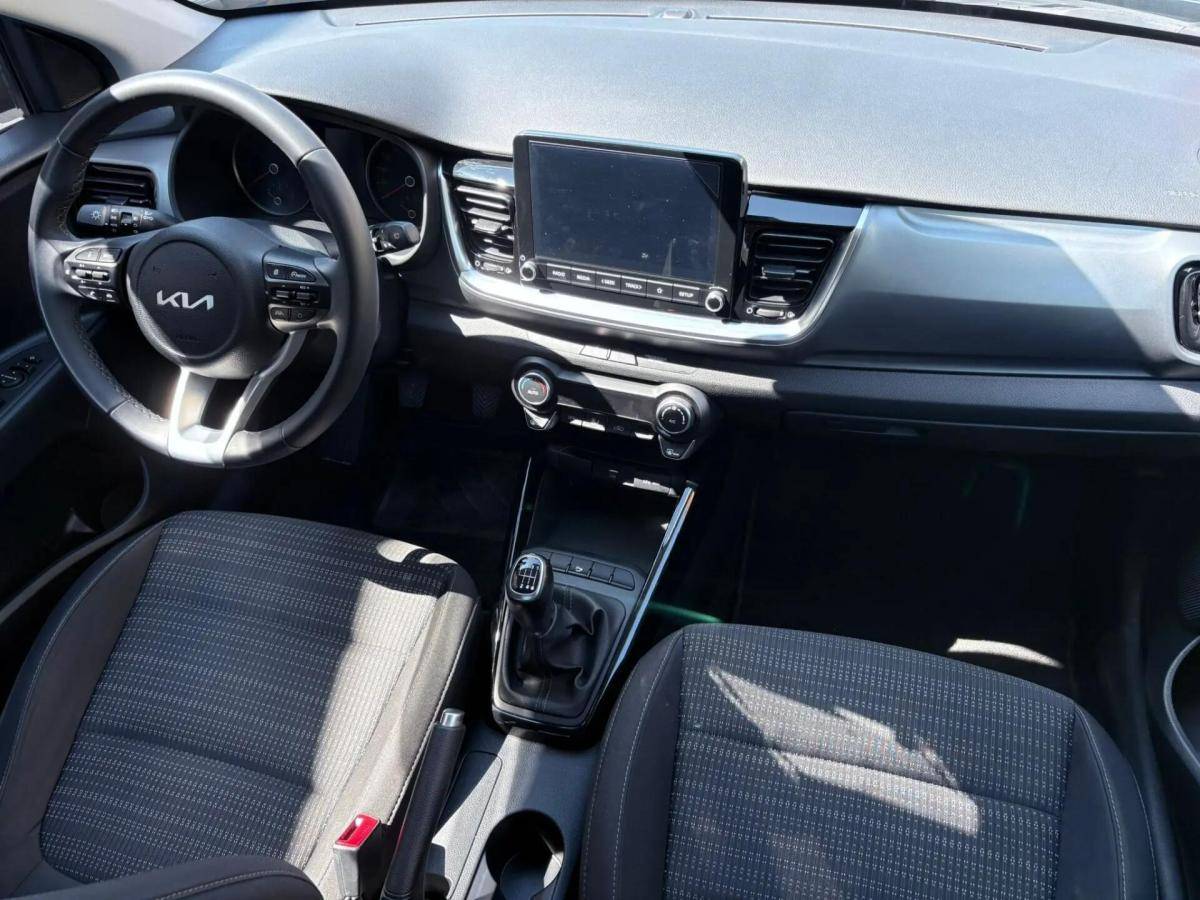 kia-stonic-2023-gasolina-998cc