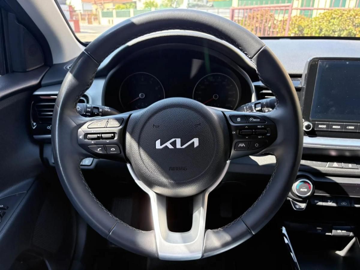 kia-stonic-2023-gasolina-998cc