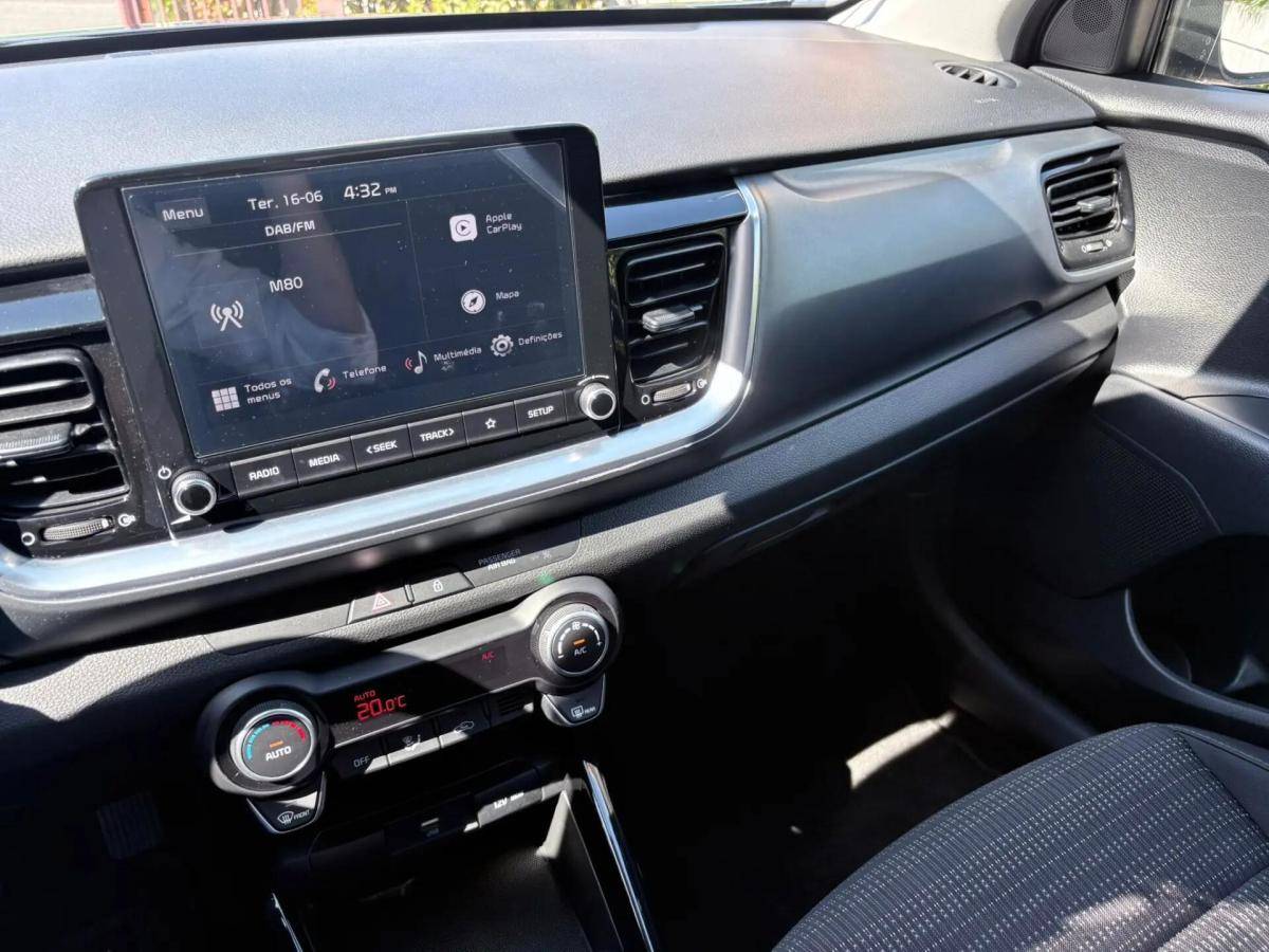 kia-stonic-2023-gasolina-998cc