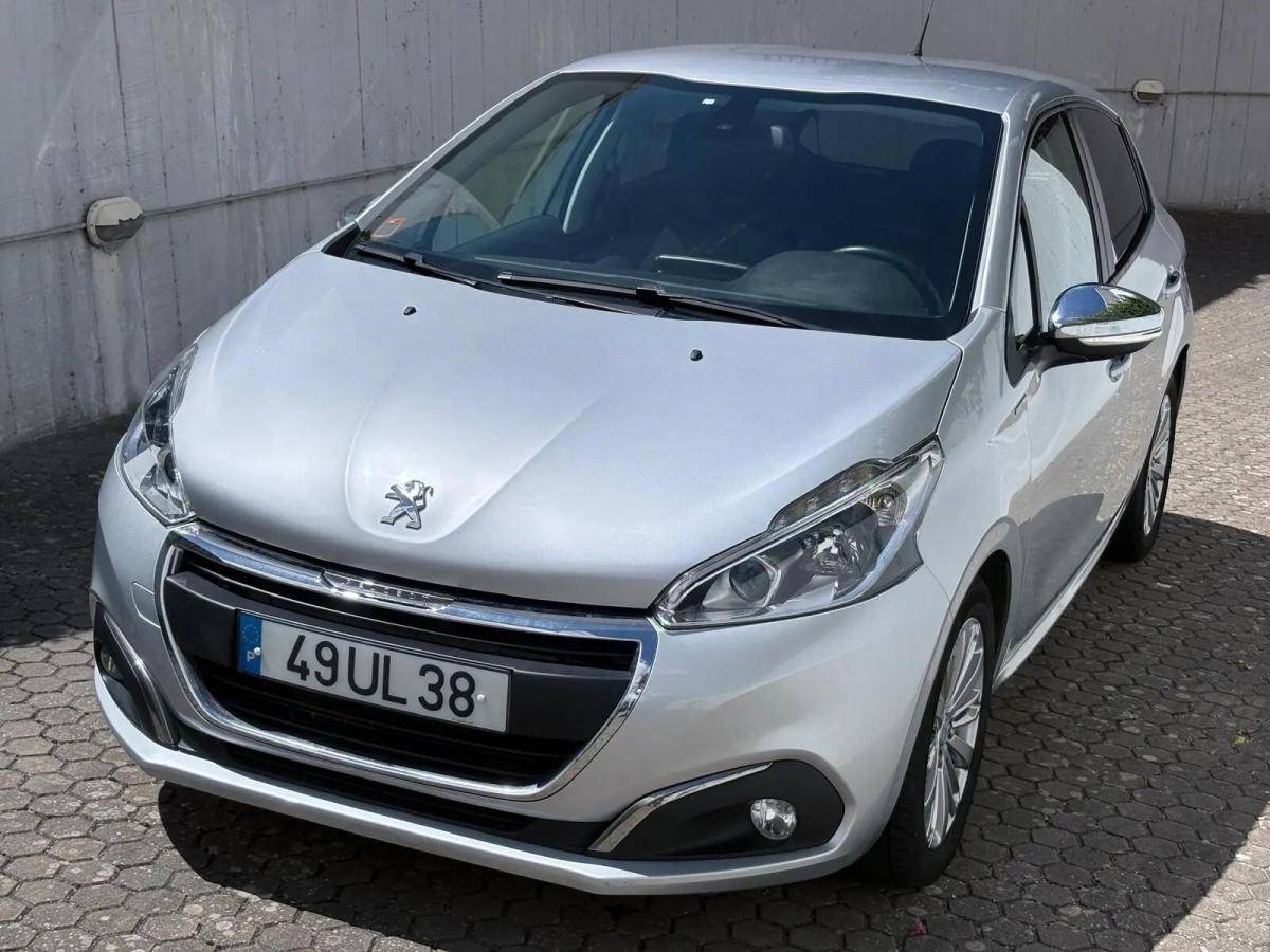 peugeot-208-2018-diesel-1560cc