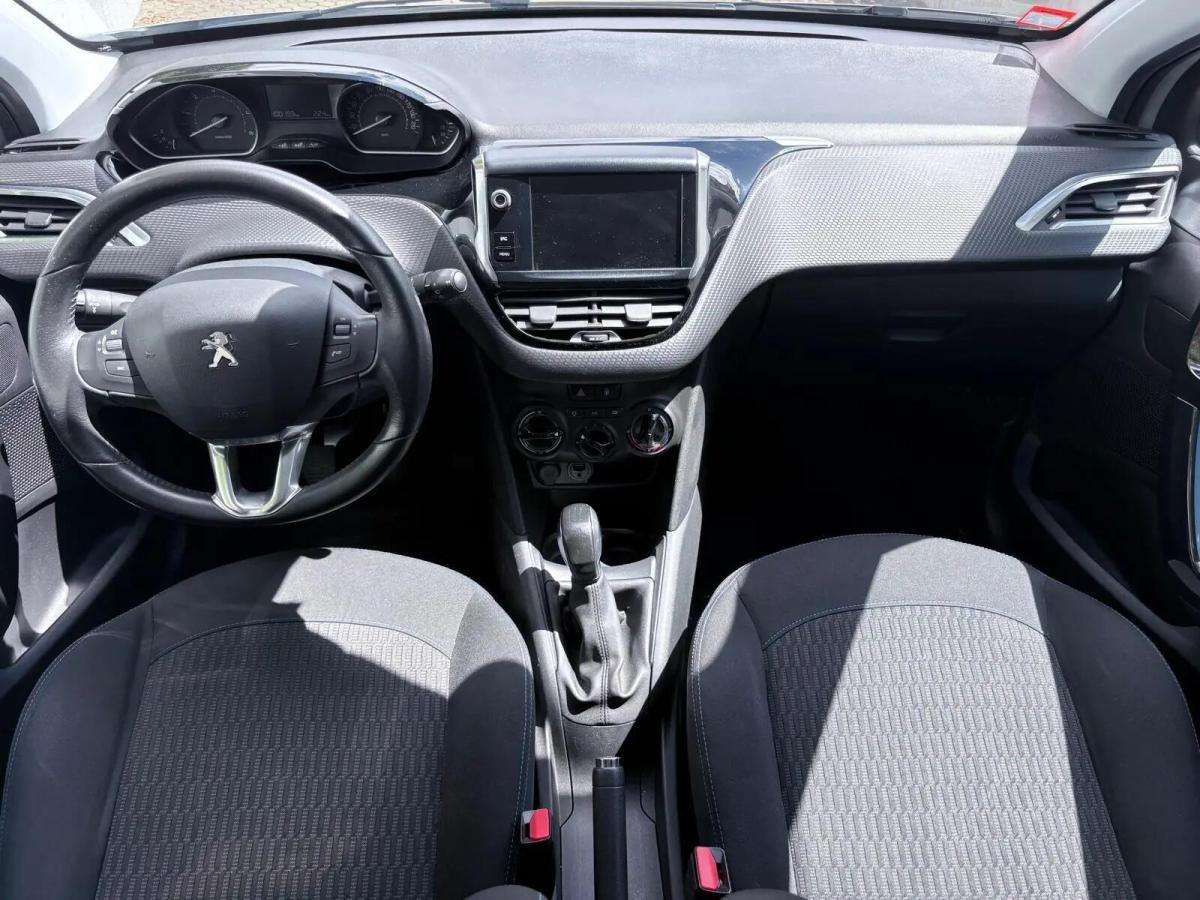 peugeot-208-2018-diesel-1560cc