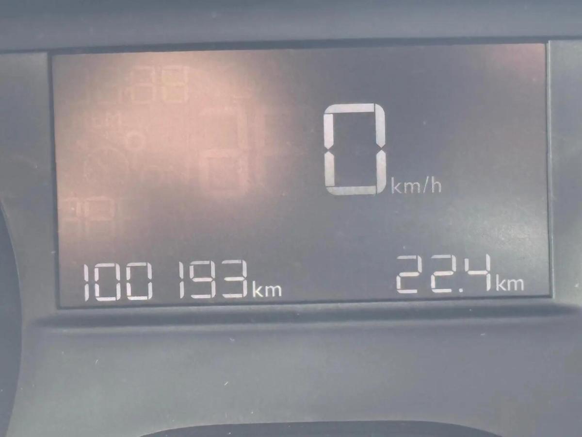 peugeot-208-2018-diesel-1560cc