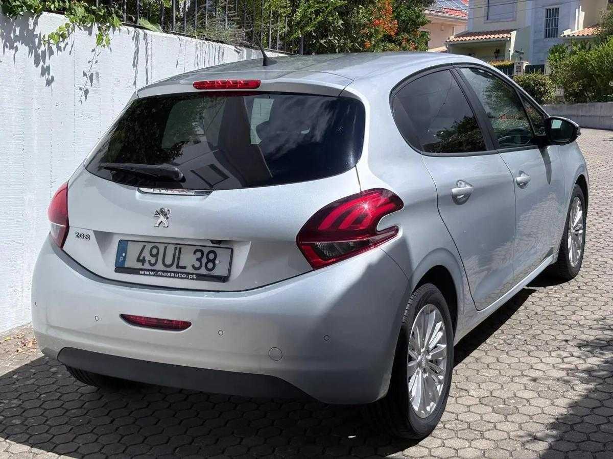 peugeot-208-2018-diesel-1560cc