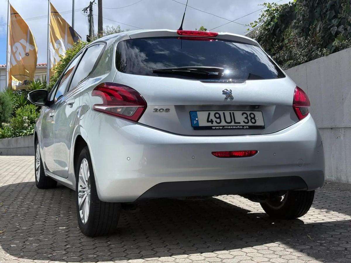peugeot-208-2018-diesel-1560cc