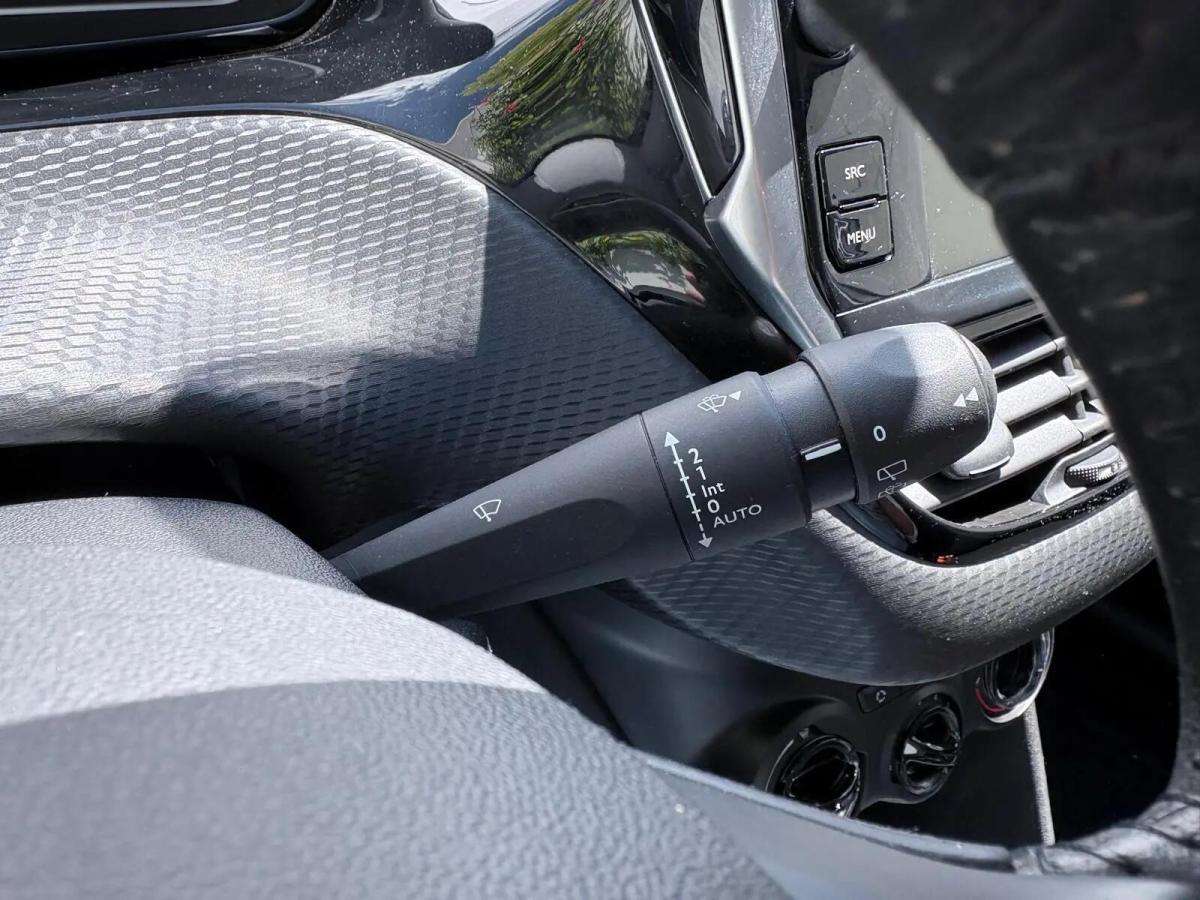 peugeot-208-2018-diesel-1560cc